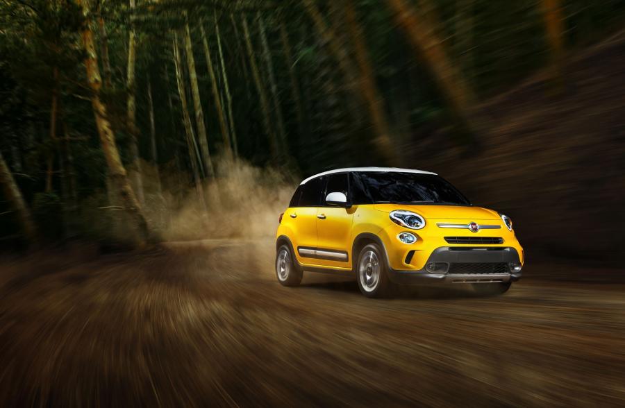 Fiat 500L Trekking 2013 года  (US) (фото 12 из 44)